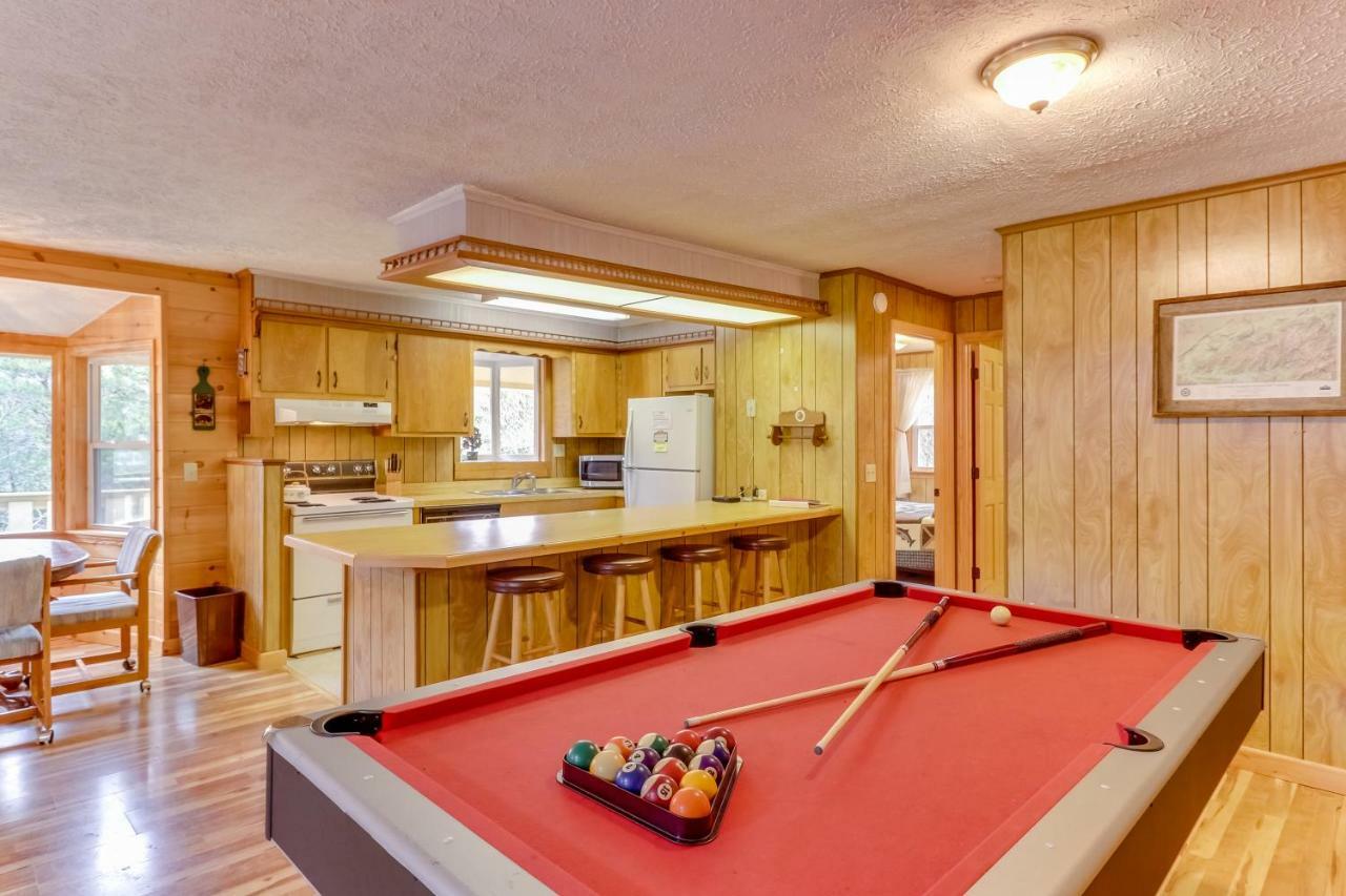 4 Bed 2 Bath Vacation Home In Whittier Exterior photo